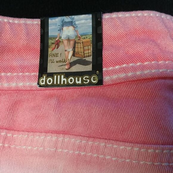 NWOT Dollhouse Shorts - Picture 4 of 6